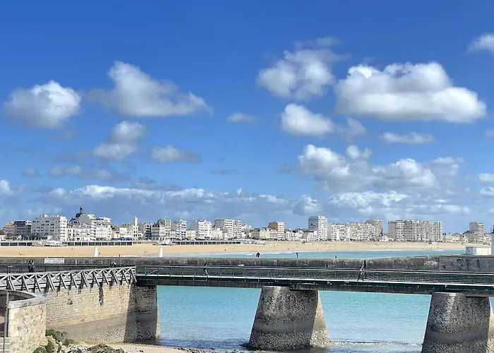 Residence Avec Piscine - Vue Mer